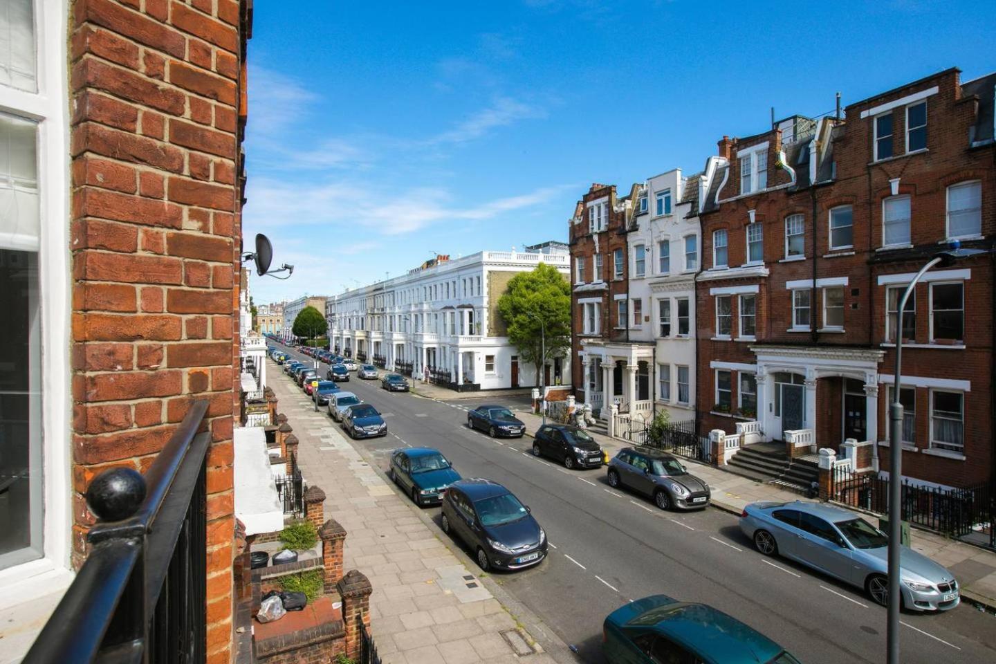 Guestready - West Kensington Home W/Balcony Londra Esterno foto